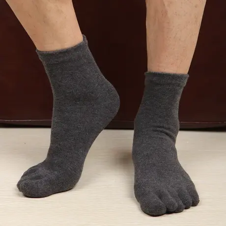 男士中筒商务纯色袜子纯色五指袜春夏运动脚趾袜子黑色袜子休闲袜图片