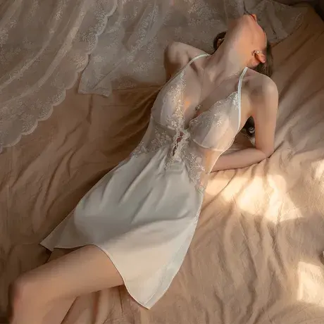 2022年新款性感睡衣女夏季薄款仿真丝吊带睡裙纯欲高级感家居服图片